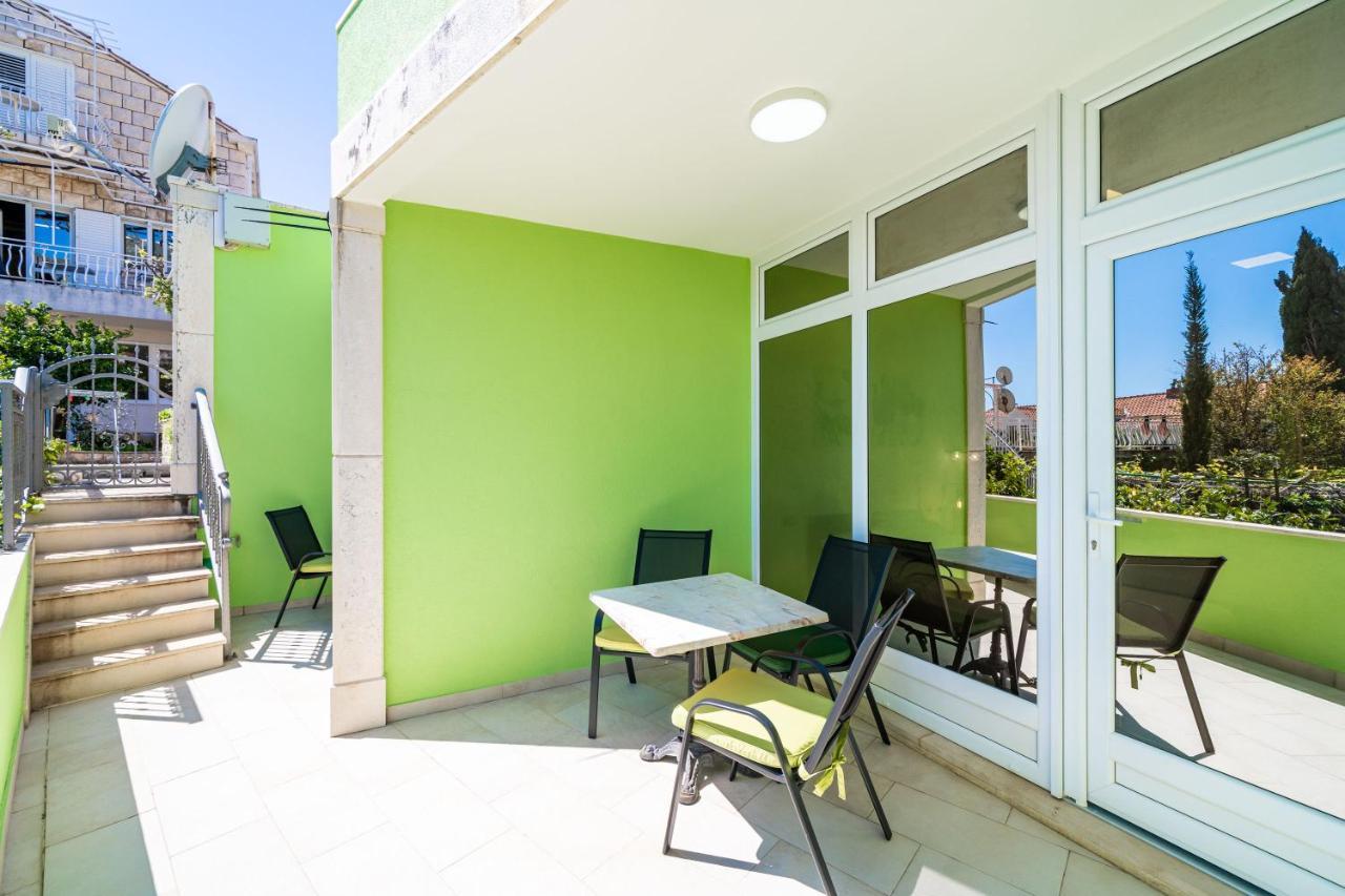 Green Paradise Mlini Exterior photo